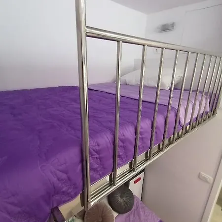 Apartman Rose By The & Tennis Courts Split